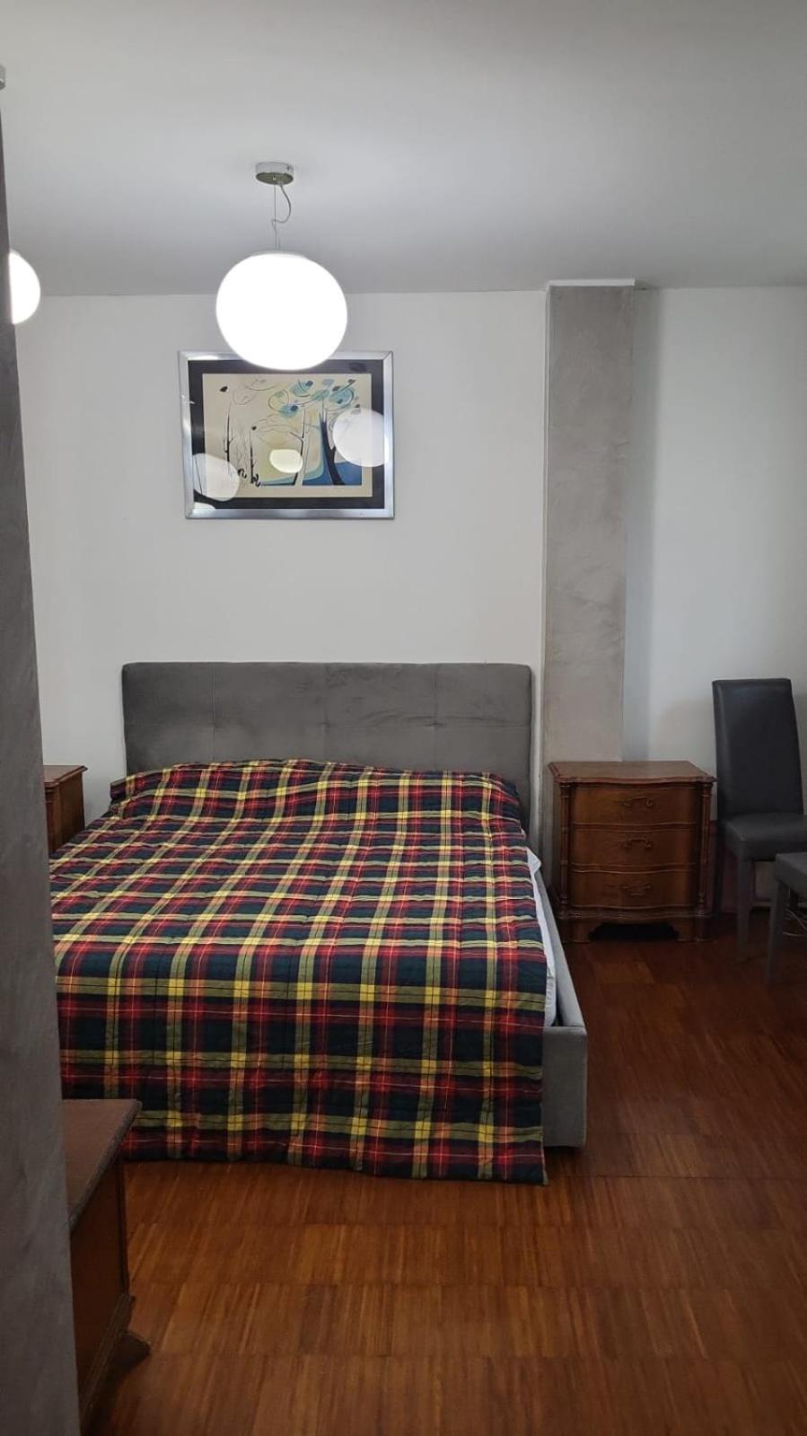 Lussuosa Villa Vicino Alla Stazione Caronno Pertusella Екстериор снимка
